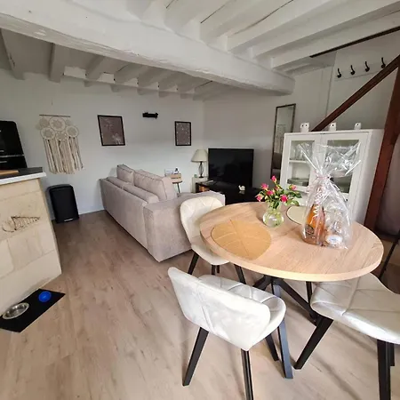 Holiday home Maison De Charme A Rethondes, 2 Pers, Tv, Wi-fi, Cuisine Equipee, Proche Compiegne Et Sites Historiques - Fr-1-526-47