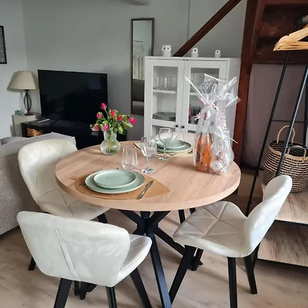Holiday home Maison De Charme A Rethondes, 2 Pers, Tv, Wi-fi, Cuisine Equipee, Proche Compiegne Et Sites Historiques - Fr-1-526-47 *